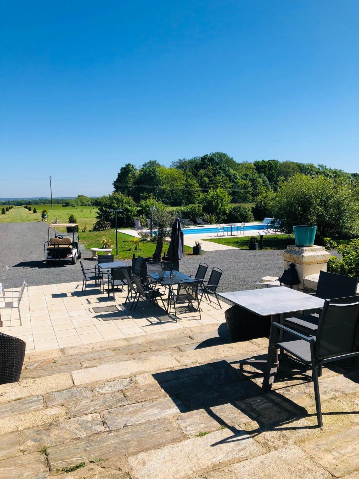 Hotel Particulier Chateau Des Marais Proximite Et Vue Sur Le Lac De Grand Lieu Saint-Philbert-de-Grand-Lieu Εξωτερικό φωτογραφία