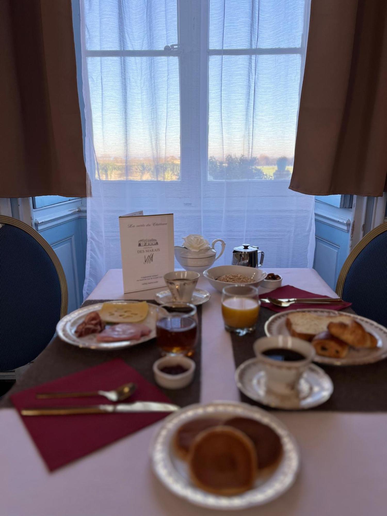 Hotel Particulier Chateau Des Marais Proximite Et Vue Sur Le Lac De Grand Lieu Saint-Philbert-de-Grand-Lieu Εξωτερικό φωτογραφία